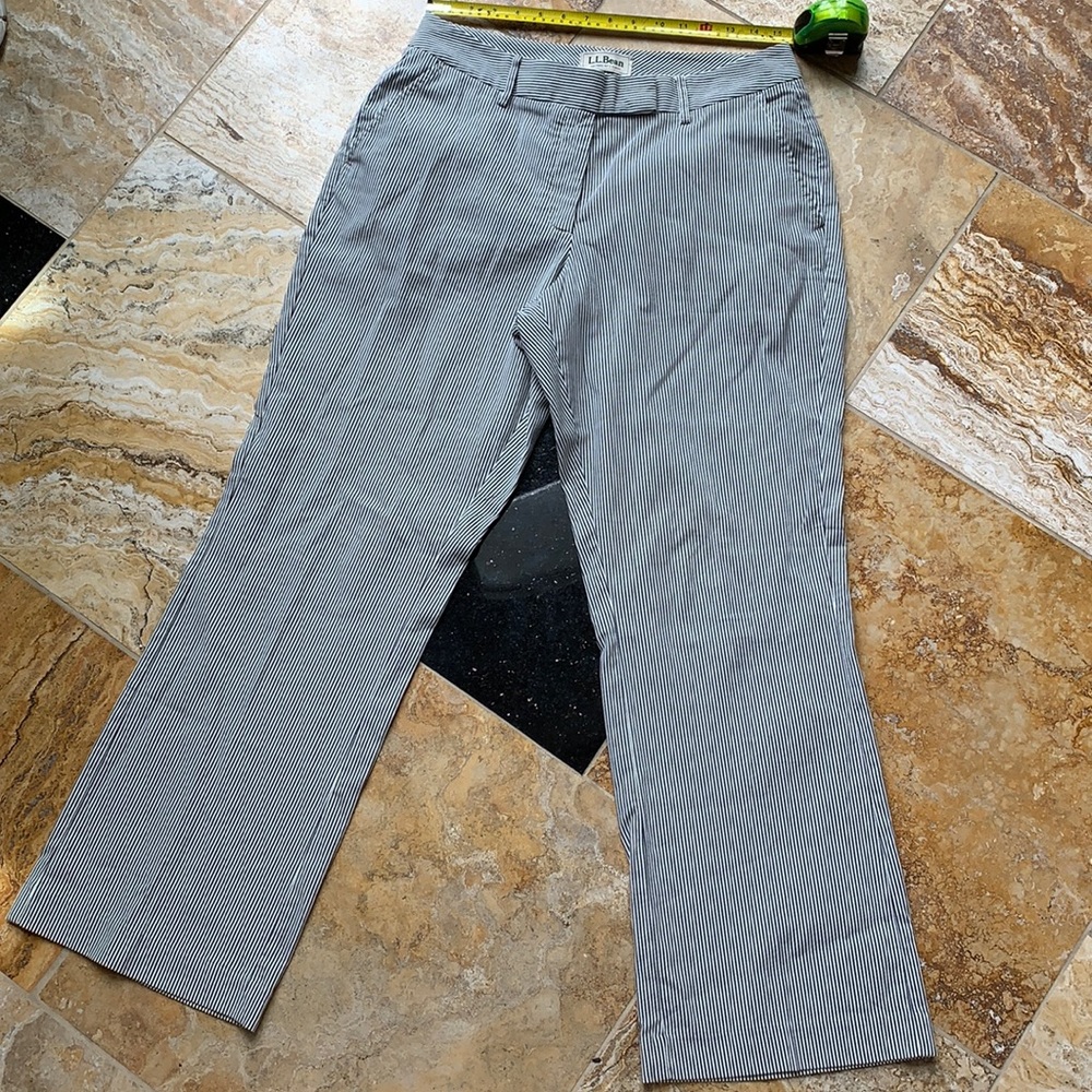 L.L. Bean seersucker favorite fit curvy 5% spandex